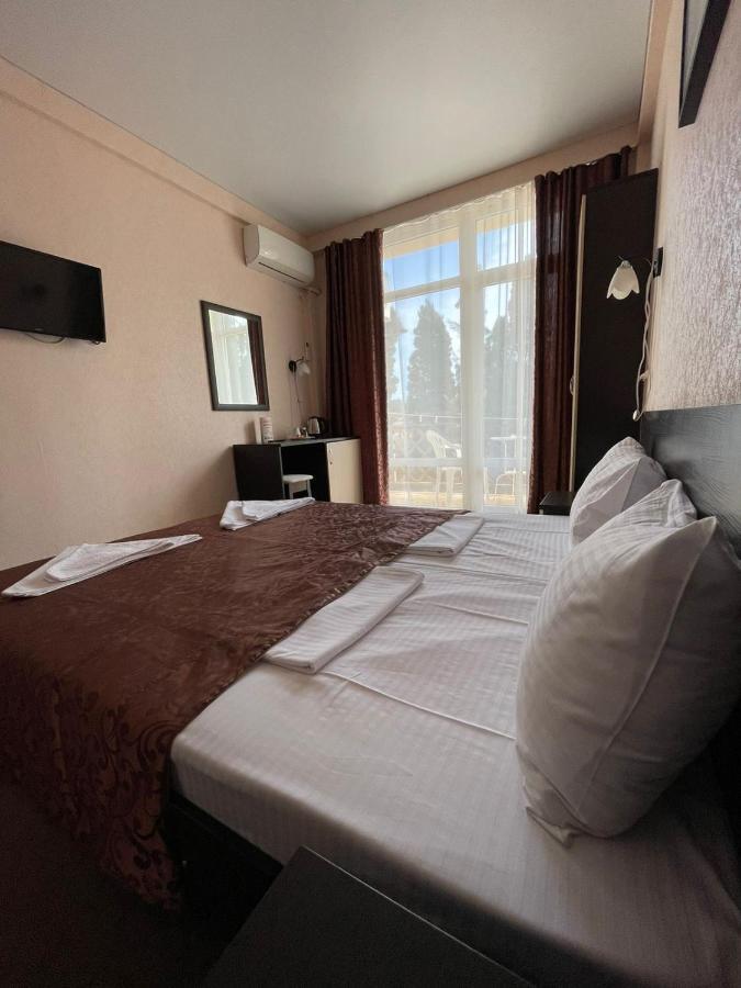 Hotel Anna Pitsunda Eksteriør billede